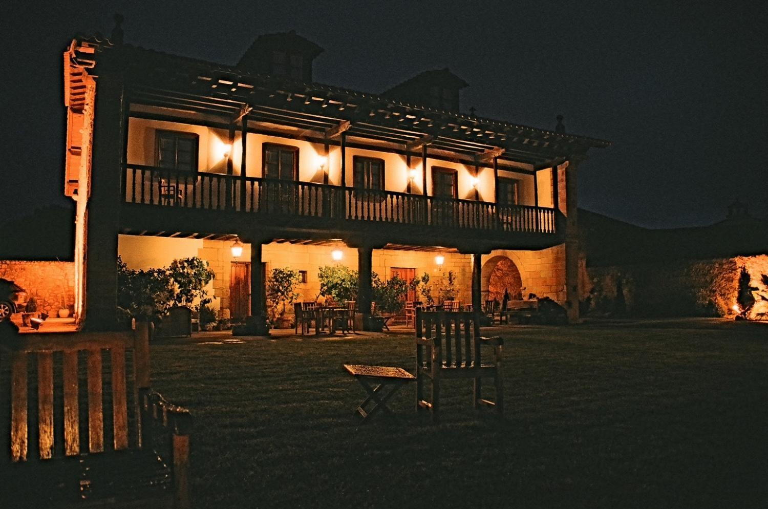 Palacion De Toñanes Exteriör bild